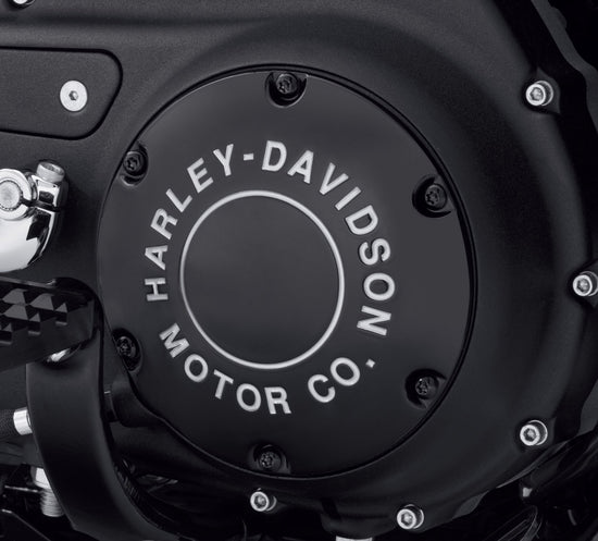 Tapa derby Harley Davidson 25701021 Motor Co. - Sportster, negra