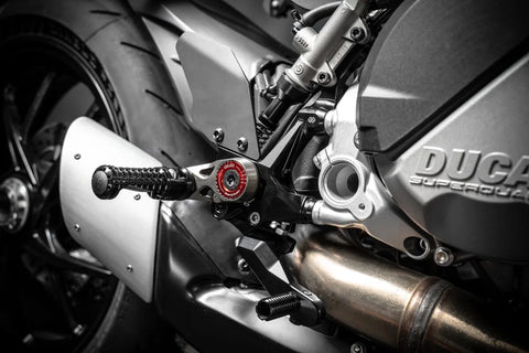 Gilles Tooling MUE2 Adjustable Rearset Black (MUE2-D03-B)