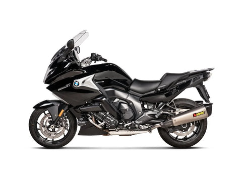 Akrapovic Slip-on Line Dual Muffler Titanium Carbon End Cap BMW