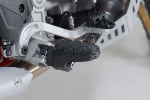 SW-Motech EVO Footrest Kit — Aprilia Rally / Tuareg 660 (FRS.13.112.10300/B)
