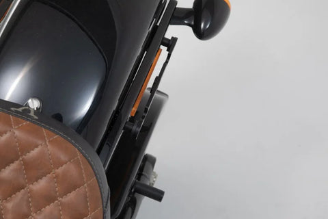 SW-Motech Slh Side Carrier Left Harley Dav Softail Str Bob ,Standard