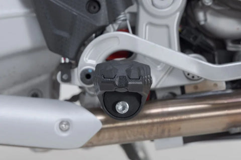 SW-Motech EVO Footrest Kit — Aprilia Rally / Tuareg 660 (FRS.13.112.10300/B)
