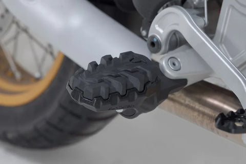 SW-Motech EVO Footrest Kit — Aprilia Rally / Tuareg 660 (FRS.13.112.10300/B)